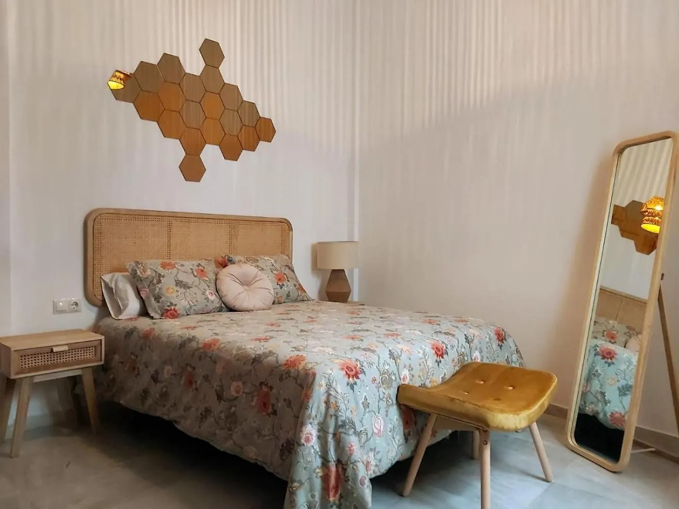 Misterhost Magallanes Triana إشبيلية